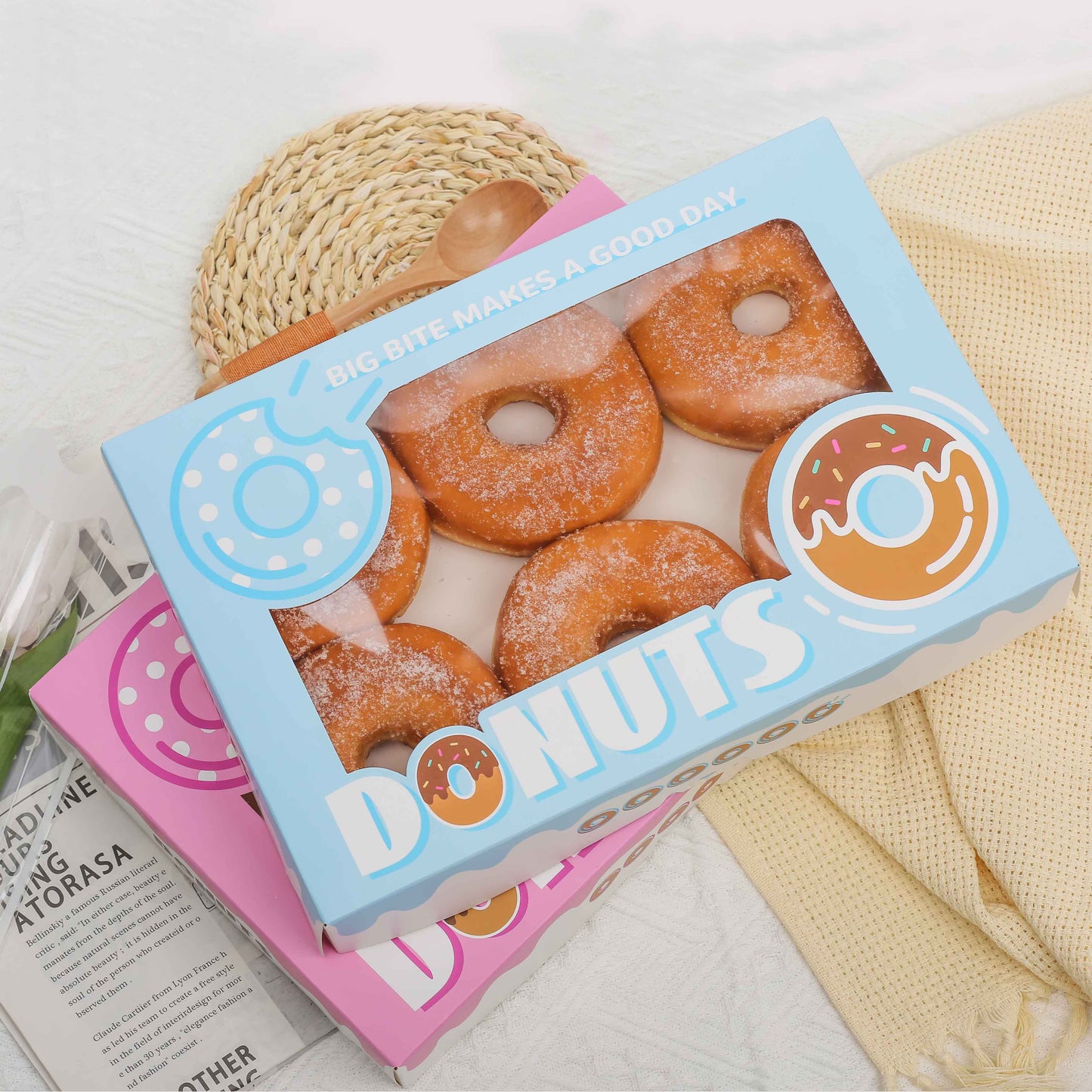 Donut Box w/ Window Glossy Box 11.8 x7.9 x2.0 inches